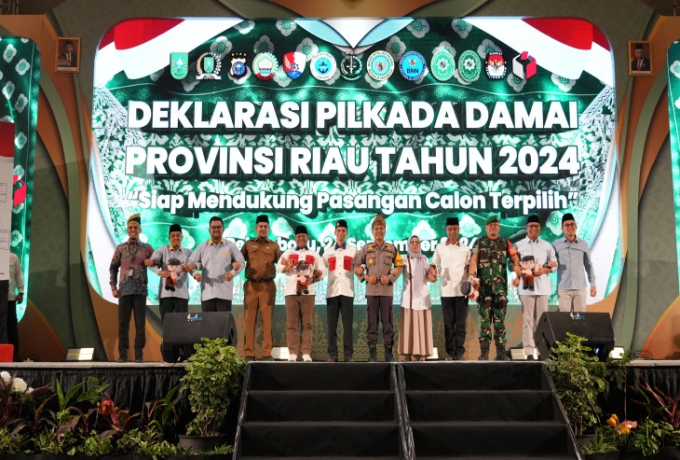 Staf Ahli Bupati Kampar Readel Fitri Hadiri Deklarasi Pilkada Damai Provinsi Riau Tahun 2024