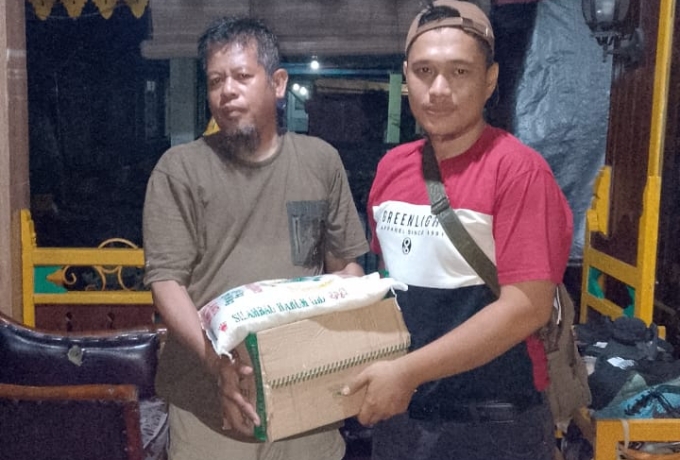 Pemkab Rohil Melalui Baznas Salurkan Bantuan kemasyarakat Terdampak Banjir