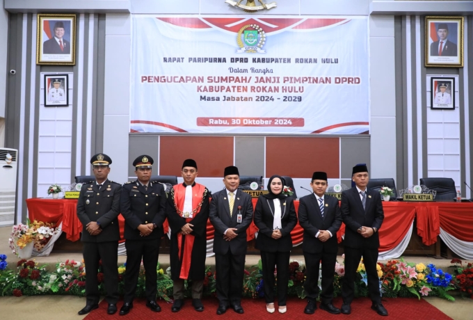 M.Aidi.SH Lengkapi Farmasi Pimpinan DPRD Rohul Periode 2024-2029