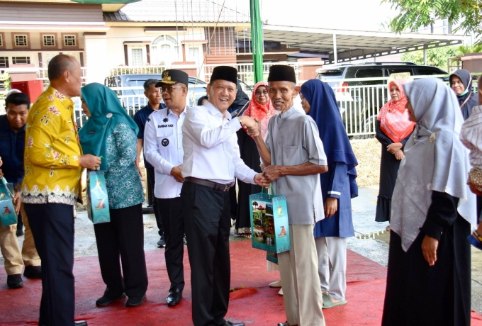 Pj. Gubernur Riau Dan Pj. Ketua TP PKK Prov. Riau Laksanakan Kunjungan Kerja Di Kabupaten Kampar