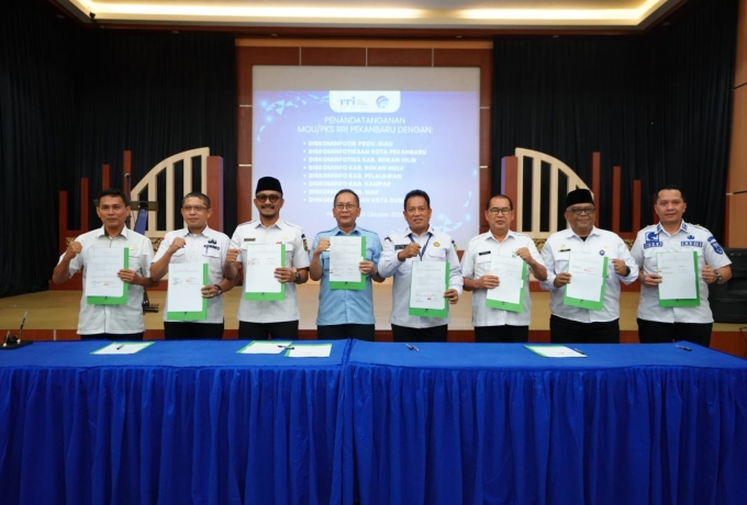 Diskominfo dan Persandian Kampar Tandatangani MoU dengan RRI Pekanbaru