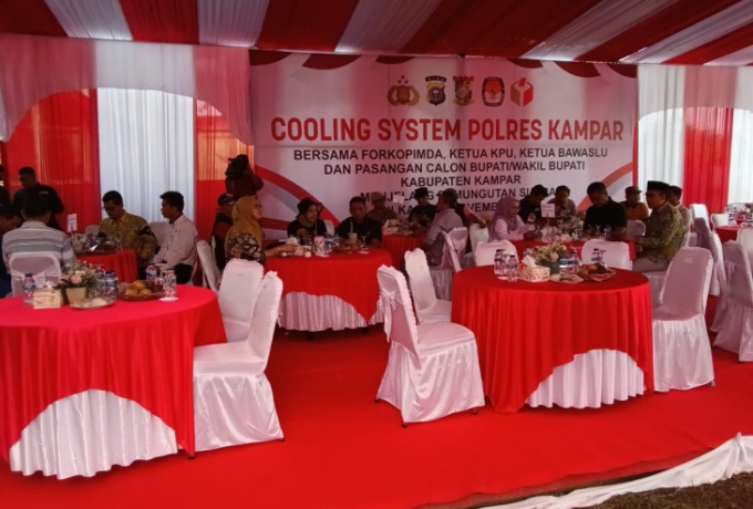 Pimpinan DPRD, Iib Nursaleh Hadir Cooling System Polres Kampar