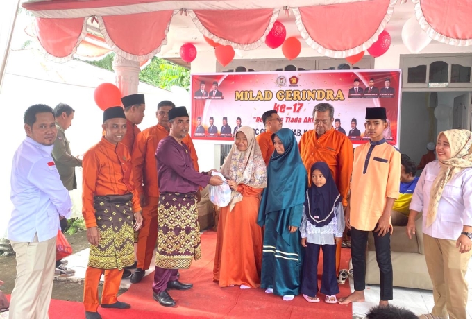 Sempena Milad ke-17, DPC Partai Gerindra Kabupaten Kampar Bagikan Santunan ke Puluhan Anak Yatim