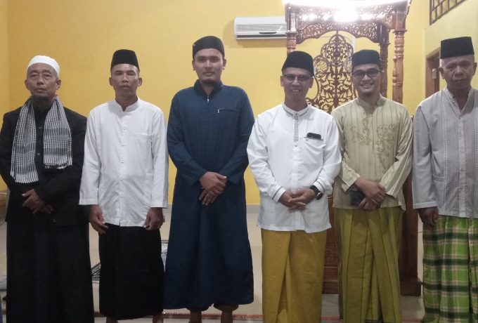 Bupati Karimun Ing Iskandarsyah Safari Ramadan di Masjid At Taqwa Guntung Punak