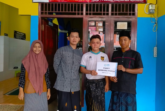 Maknai Ramadhan 1446 Hijriah, PLN UPT Tanjung Karang Bersama YBM Salurkan 1.500 Bantuan Paket Berbuka Puasa