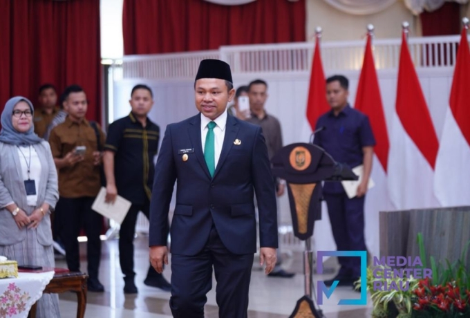 Gubri Abdul Wahid Kembali Lantik Pj Sekda, Ini Pesannya