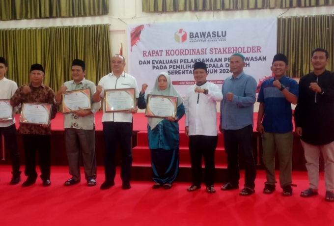 Bawaslu Rohul Gelar Rapat Koordinasi Stakeholder Dan Evaluasi Pelaksanaan