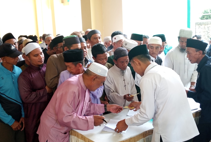 BAZNAS Karimun Salurkan Zakat Mal untuk Dhuafa, Pakir dan Miskin