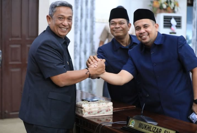 Rapat Paripurna Penyampaian LKPJ Tahun 2024 Dan Ranperda Perusahaan Perseroan Daerah Bank Perekonomian Rakyat Rokan Hulu