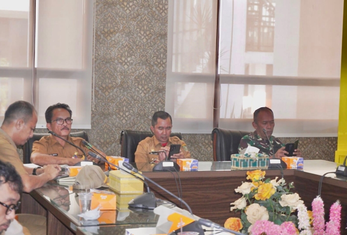 Rapat Bersama Mendagri, Pj Sekda Siak Bahas Penyelenggaraan Sekolah Rakyat