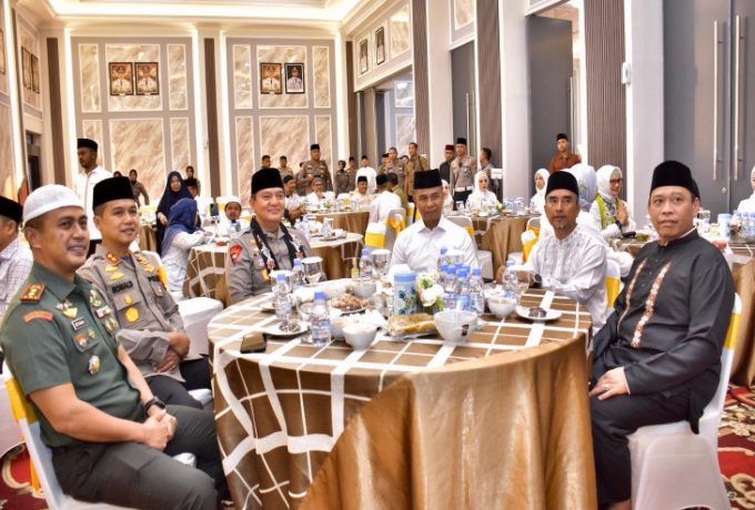 Ketua DPRD Kampar Berbuka Bersama Bupati dan Kapolda Riau