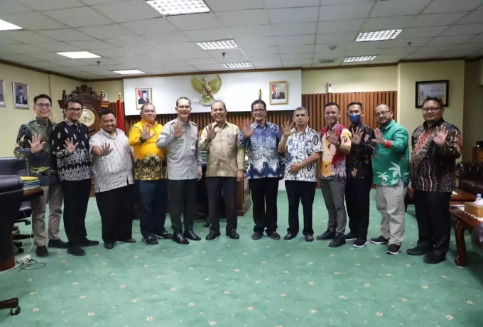 Bupati Inhil Temui Sekjen Kementan, Bahas Penguatan Sektor Strategis