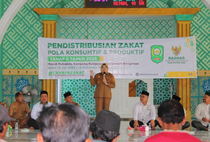 Ratusan Mustahik di Bungaraya, Siak Terima Zakat Konsumtif
