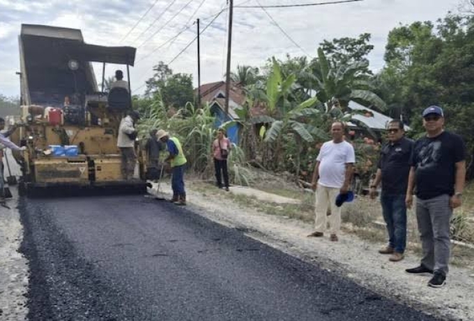 Bupati Kuansing Tinjau Kondisi Jalan Menjelang Festival Pacu Jalur 2025
