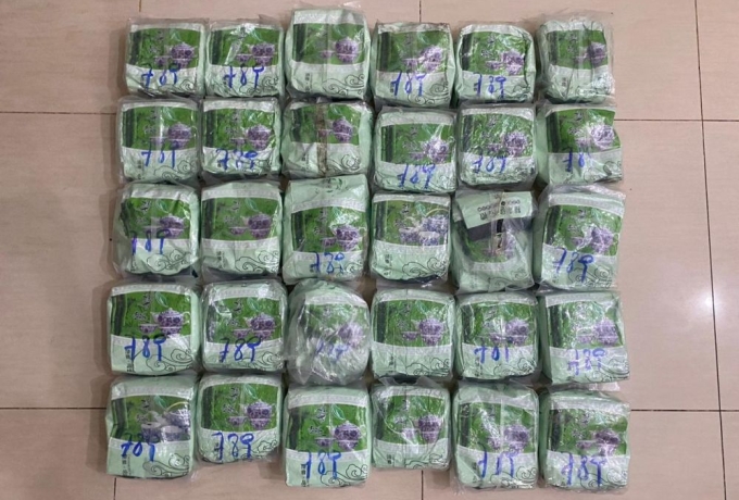 Polda Riau - Lanal Dumai Gagalkan Penyelundupan 30 Kg Sabu Tujuan Palembang