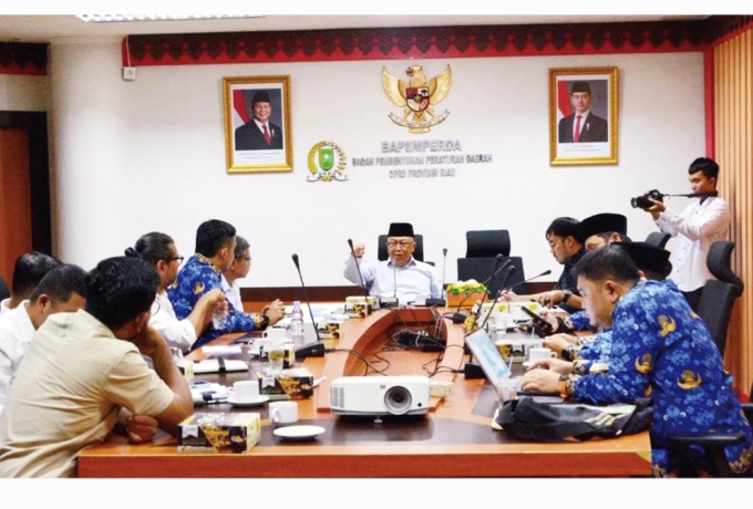 Bapemperda DPRD Riau Perketat Evaluasi Propemperda 2025 dan Matangkan Konsultasi RTRW ke KLHK