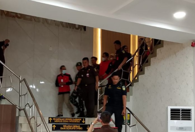 Ditetapkan Jadi Tersangka, 4 Anggota KPU Karimun Langsung Ditahan