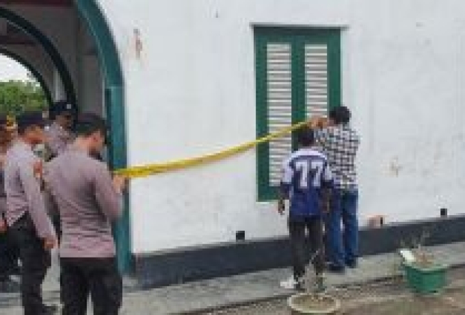 Lantai Kayu Lapuk Runtuh, Puluhan Pelajar SD Terperosok di Tangsi Belanda Siak, Ini Kronologinya