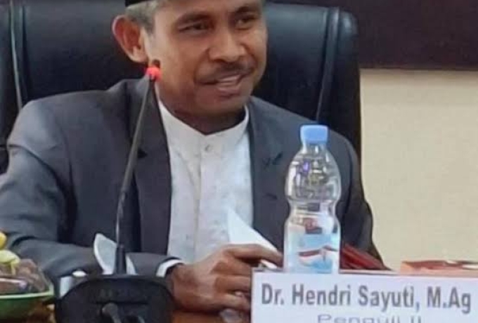 Hendri Sayuti Khutbah Idul Fitri di Kuok, Angkat Tema Kepedulian Sosial dan Pencerdasan Ummat