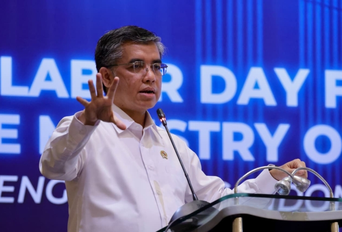 Menaker Tegaskan Kesempatan Kerja Tetap Terbuka di Tengah Tantangan Global