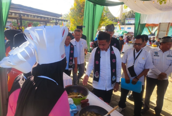 Tumi Lompok Ayam Jadi Sorotan Festival Lipat Kain, Kadisbudar Kampar: Siap Jadi Ikon Wisata Kuliner