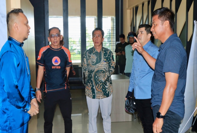 Bupati Kampar Bersepeda ke Kantor, Tegaskan Disiplin ASN Hemat Energi