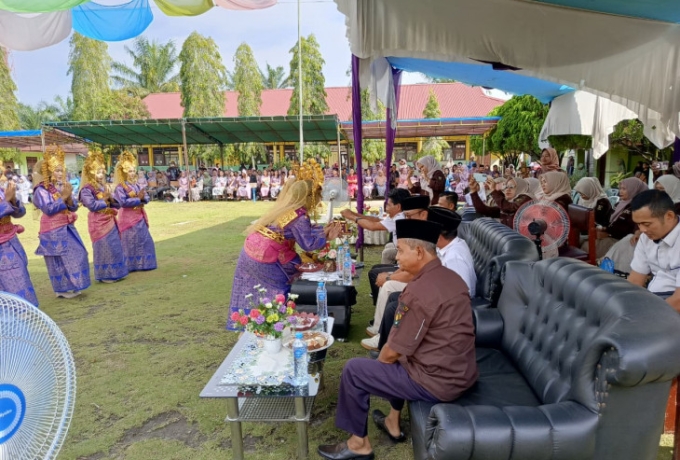 Sekcam Siak Hulu: Pendidikan Kunci Mencetak Generasi Cerdas dan Berkarakter