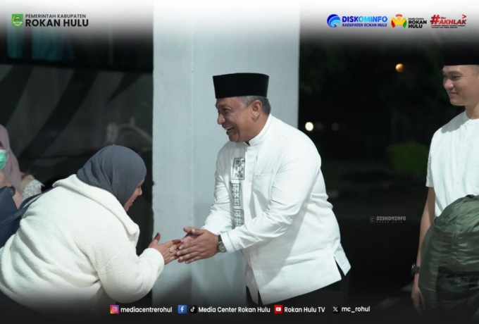 Suasana Haru Sambut Kepulangan 189 Dhuyufurrahman Rokan Hulu di Batam