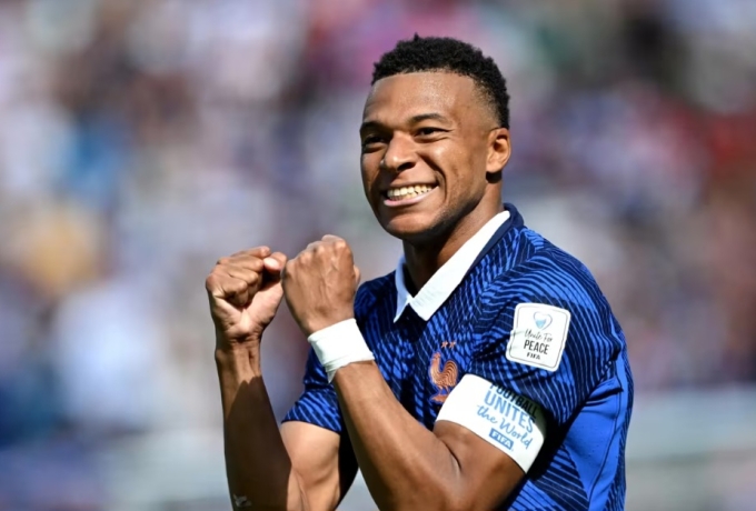 Mbappe Dwigol, Prancis Taklukkan Senegal