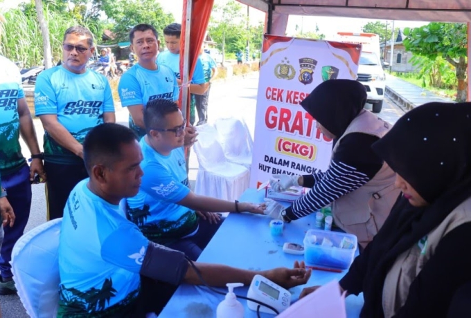 Polres Kepulauan Meranti Gelar Bakti Kesehatan Gratis untuk Masyarakat