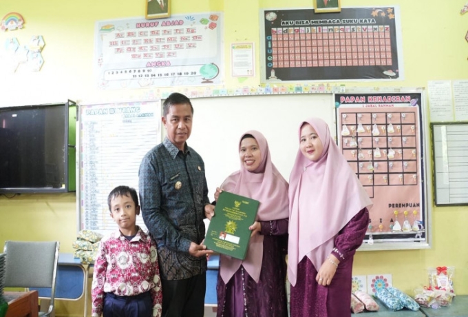 Bupati Kampar Tekankan Peran Ayah dalam Pendidikan Anak