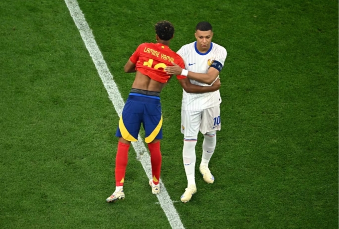 Mbappe vs Lamine Yamal Jilid 11, Duel Bintang Warnai Semifinal Piala Dunia 2026