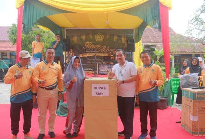 Reuni Akbar Alumni MTs Taufiqiyah dan MTsN 1 Siak Kenang Sejarah Pendidikan Islam Sejak Masa Kesultanan