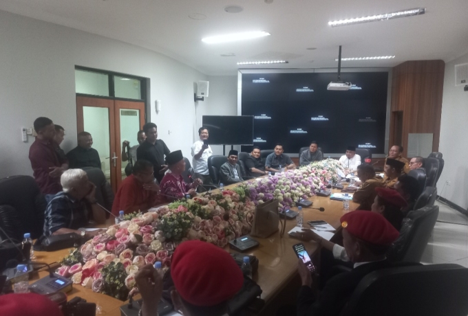 Ratusan Siswa di Siak Hulu Terancam Tak Bersekolah, Persoalan SPMB Diadukan ke DPRD Kampar