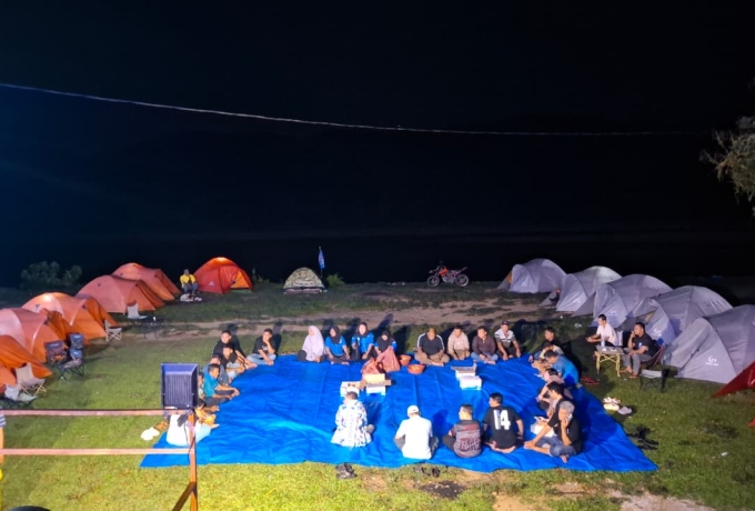 Demokrat Kampar Gelar Kemah di Sungai Subayang, Gaungkan Gerakan Langit Biru Indonesia Asri