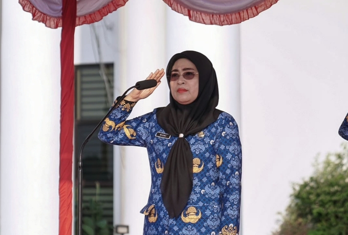 Sekdaprov Misni Pimpin Upacara HUT ke-81 RI di Lingkungan Pemprov Kepri