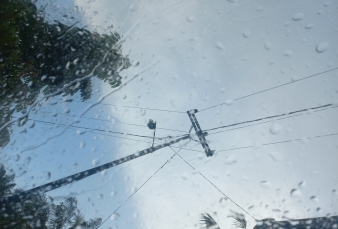 Hujan Masih Mengintai Riau Hari Ini: Waspada Petir dan Angin Kencang