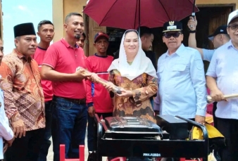 Natuna Siaga Api: Bupati Cen Sui Lan Gerakkan Program Damkar Portabel Hingga Pulau Terluar