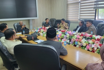 Komisi I DPRD Kampar Panggil Sekda Hambali, Bahas JPT, Tunda Bayar hingga Program Sekolah Rakyat