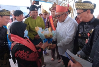 Wako dan Wawako Tanjungpinang Lis - Raja Sambut Wisman Pertama 2026