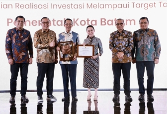 Lampaui Target Investasi 2025, Pemko Batam Borong Dua Penghargaan dari Kementerian Investasi dan Hilirisasi
