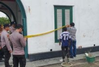 Lantai Kayu Lapuk Runtuh, Puluhan Pelajar SD Terperosok di Tangsi Belanda Siak, Ini Kronologinya