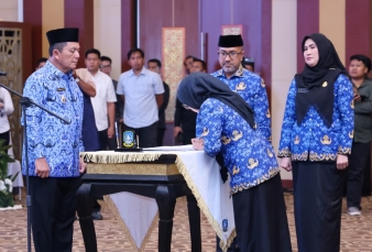 Gubernur Ansar Lantik Sejumlah Pejabat Pemprov Kepri