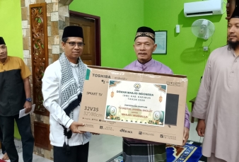 Malam Ketiga Ramadhan, Bupati Karimun Iskandarsyah Safari di Masjid Al Hidayah Alor Jongkong