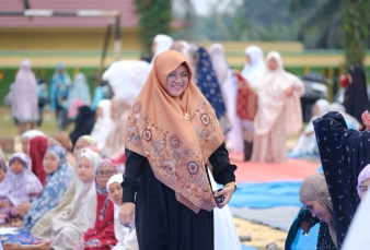 Bupati Afni Rayakan Iduladha di Pelosok Kampung