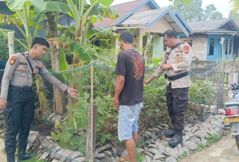 Personil Polsek Enok Gerakkan Warga Lr Baru Wujudkan Mandiri Pangan