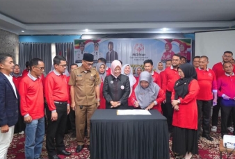 Iib Nursaleh Hadiri Pelantikan SOina Kampar, Dukung Atlet Disabilitas Berlaga di PESONAS II 2026
